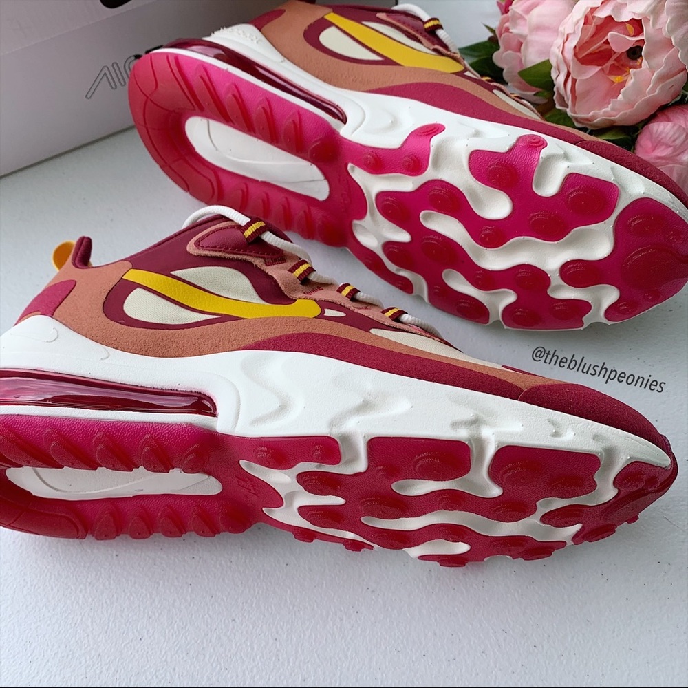 Nike Air Max 270 React NWT - Picture 11 of 12